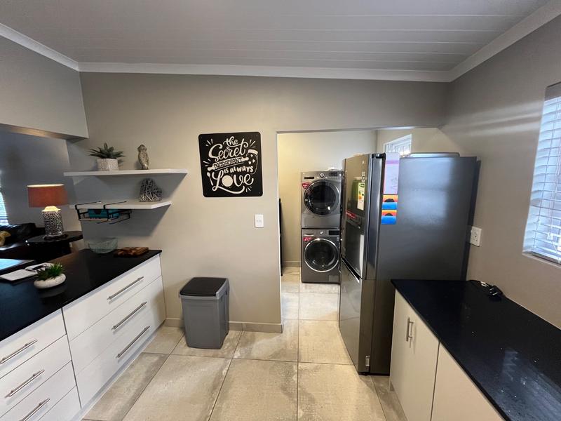 3 Bedroom Property for Sale in Dwarskersbos Western Cape